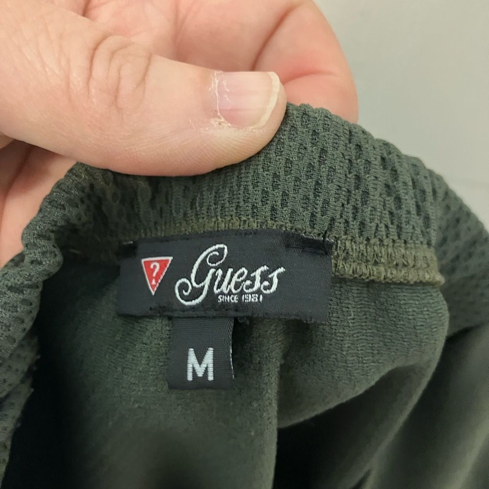 Guess sleeveless dress, pockets, Hunter green, excellent condition, medium - Picture 3 of 3
